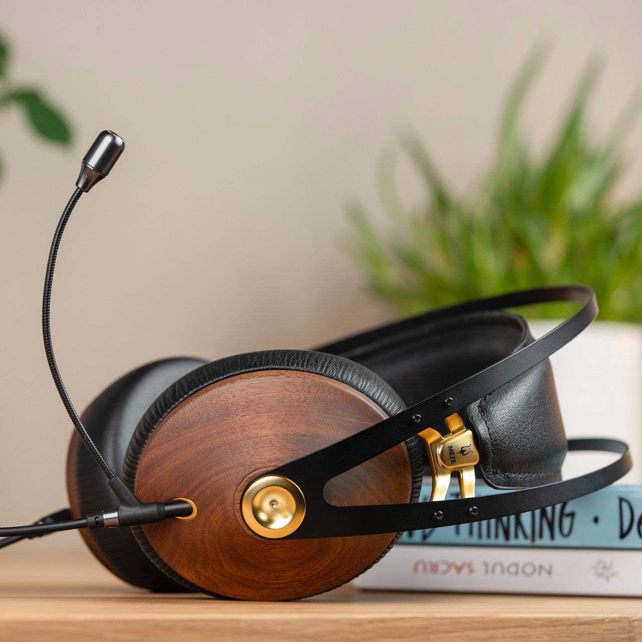 Meze Audio 99 Classics Headphone with Boom Mic Headset Bundle [ Vinyl ]