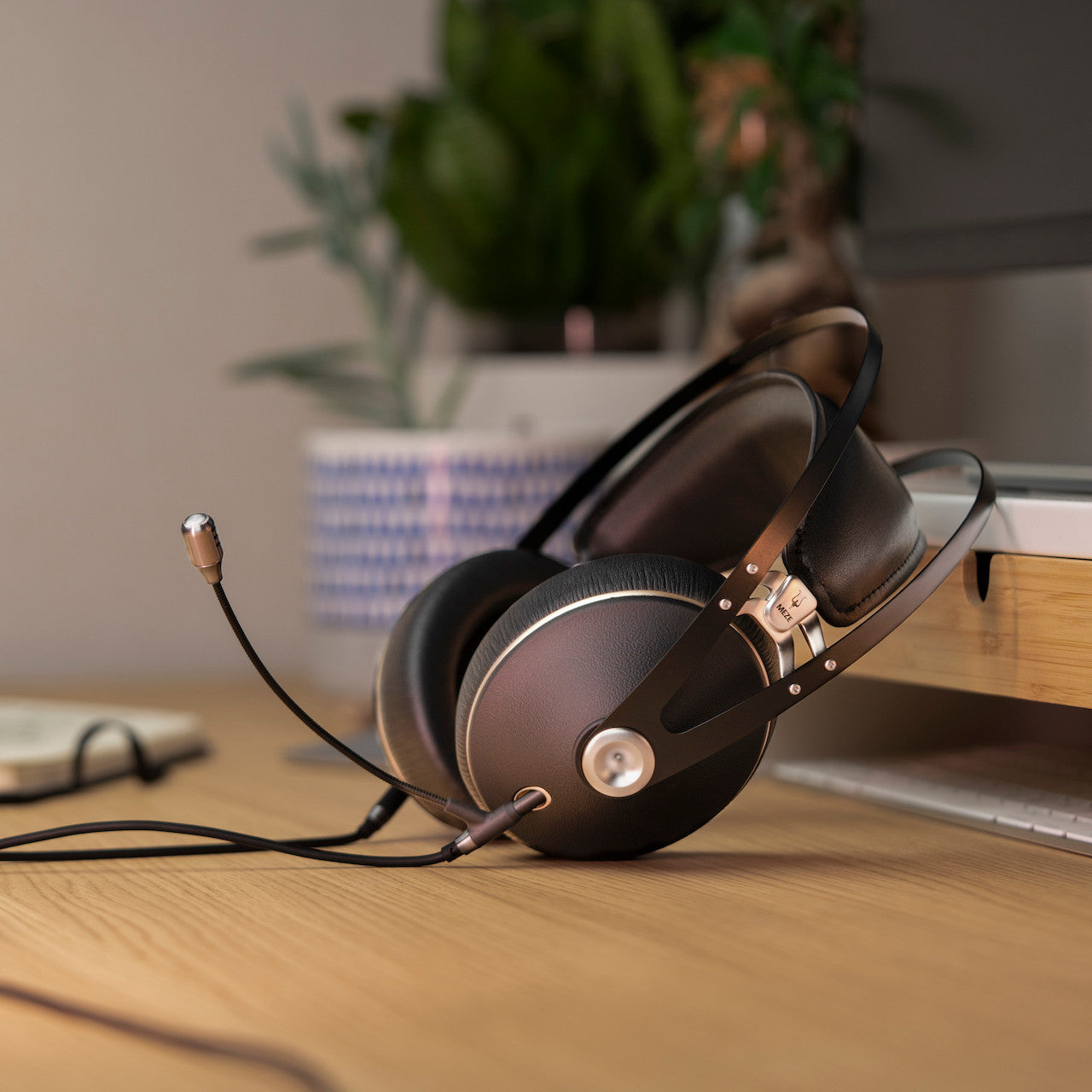 Meze 99 Neo Headphone with Boom Mic Headset Bundle [ Vinyl ]