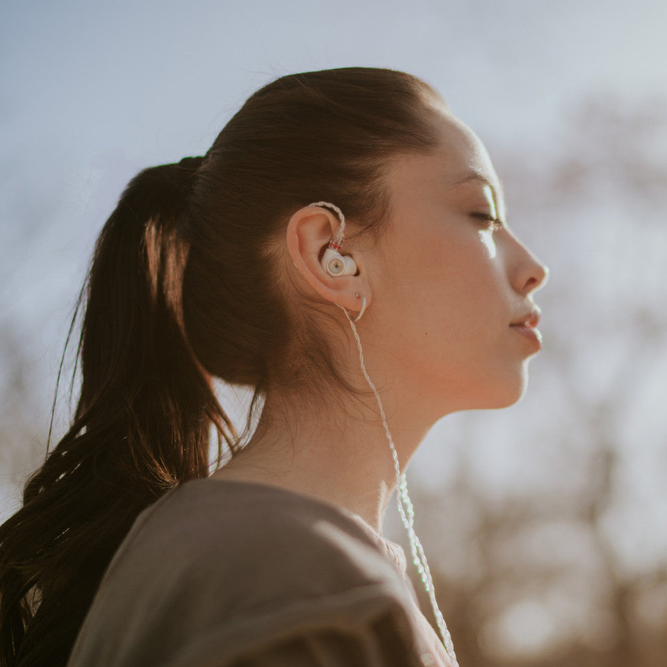 Meze Alba In-Ear Headphones with USB-C Adapter [ Vinyl ]