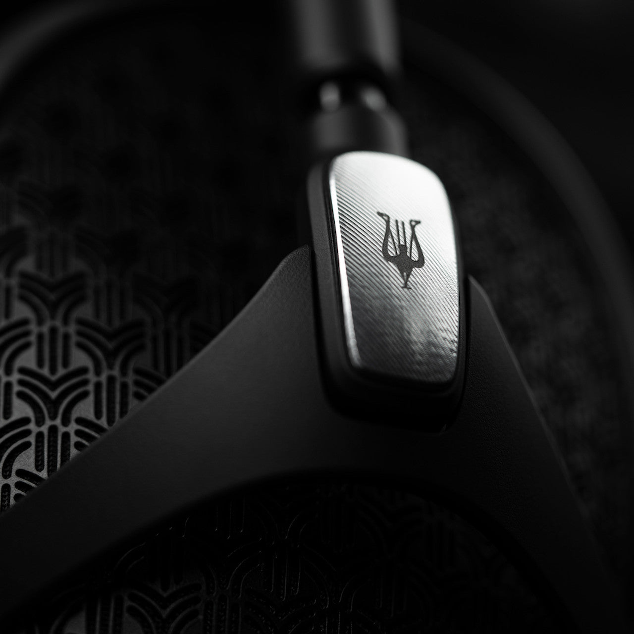Meze Empyrean II Isodynamic Planar Magnetic Headphones [ Vinyl ]