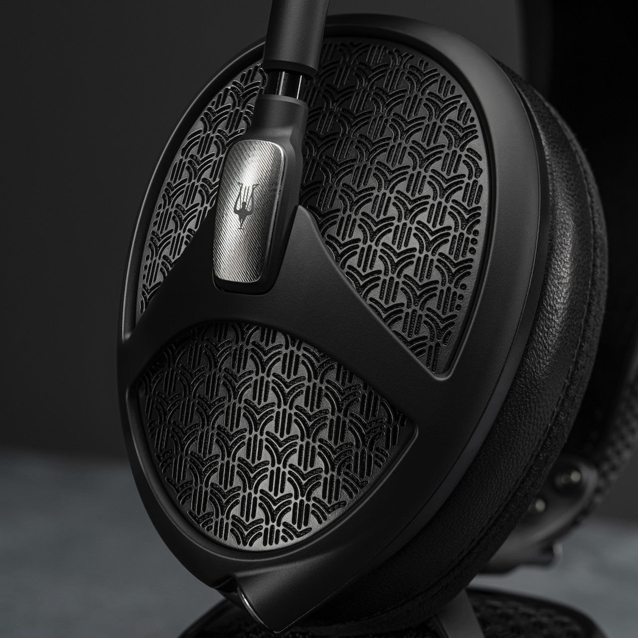 Meze Empyrean II Isodynamic Planar Magnetic Headphones [ Vinyl ]