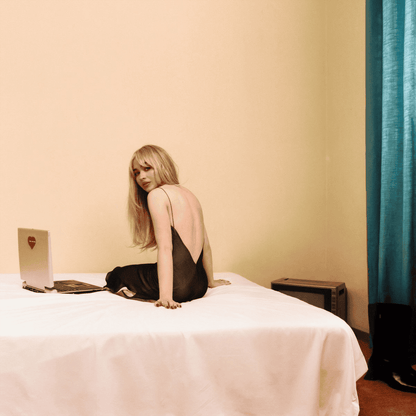 SABRINA CARPENTER - Emails I Can't Send Vinyl { vinyl }